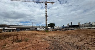 Grua em funcionamento